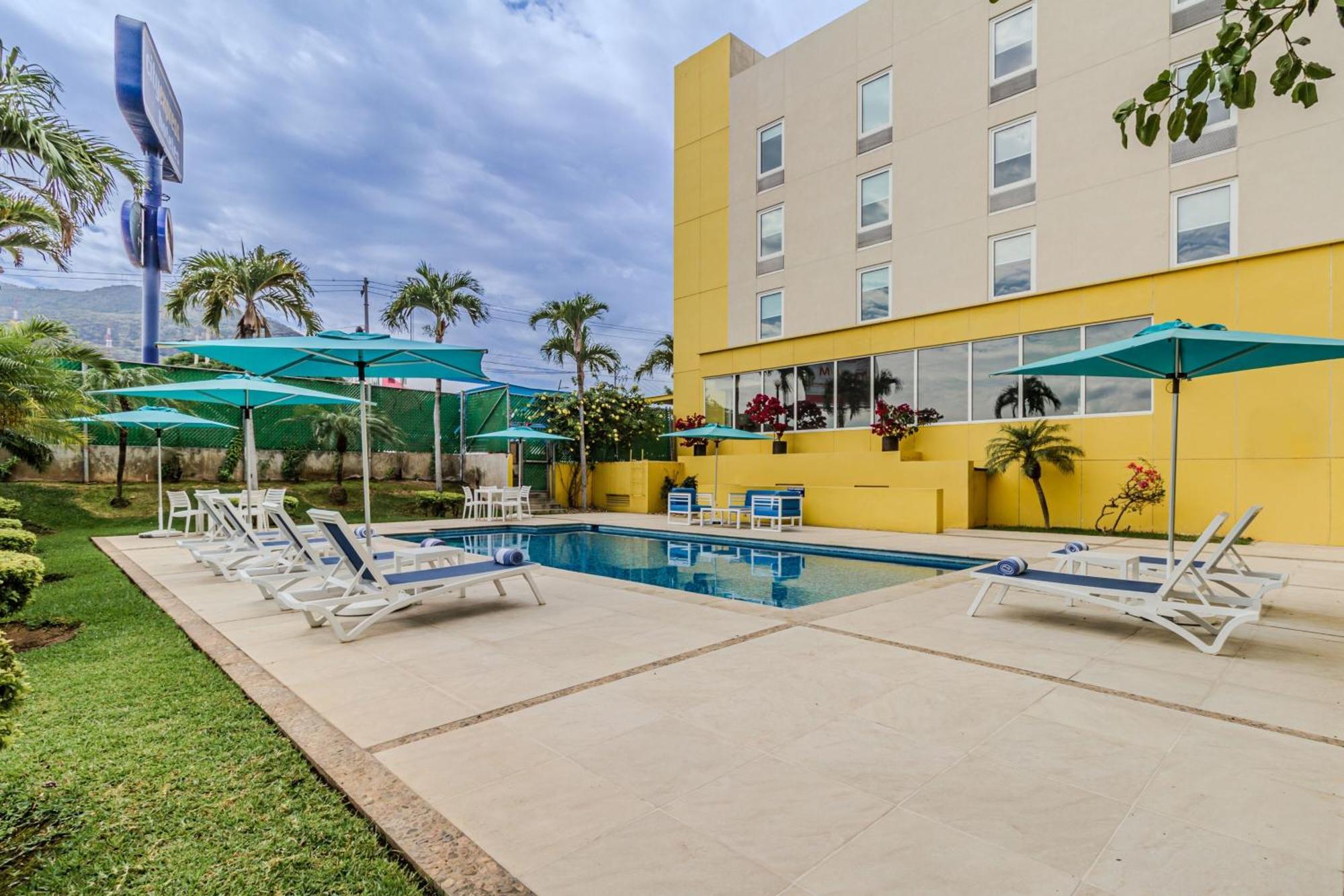 City Express By Marriott Tuxtla Gutierrez Hotel Exterior photo