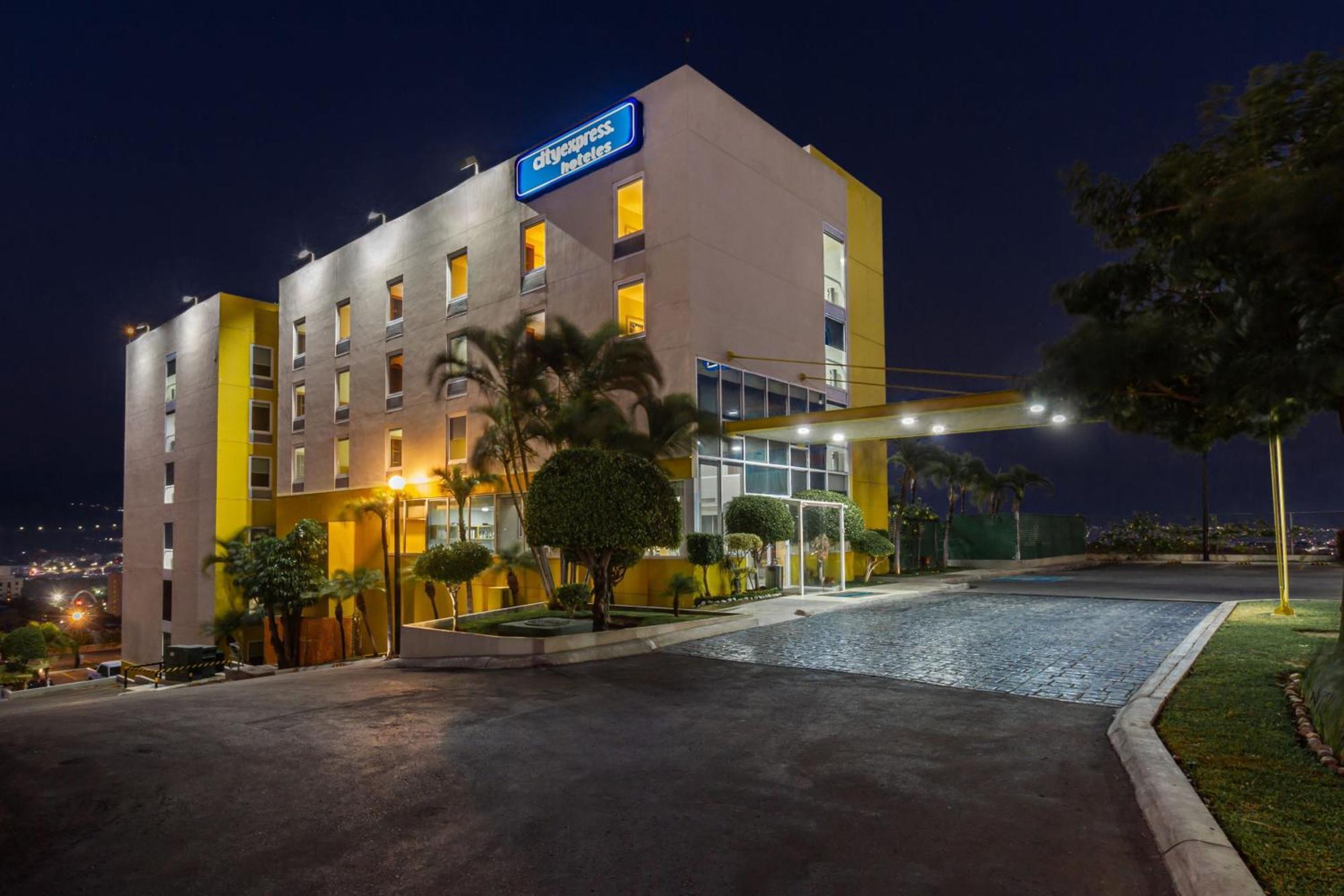 City Express By Marriott Tuxtla Gutierrez Hotel Exterior photo