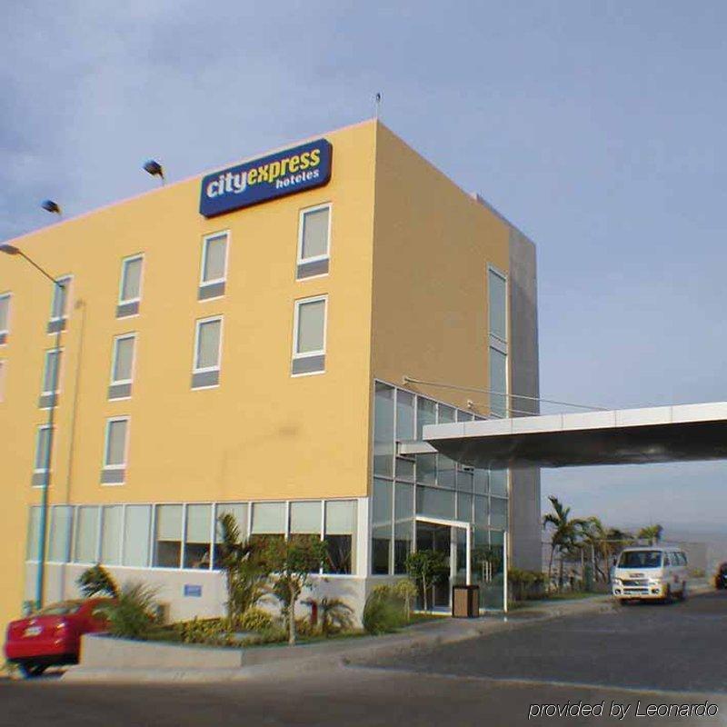 City Express By Marriott Tuxtla Gutierrez Hotel Exterior photo